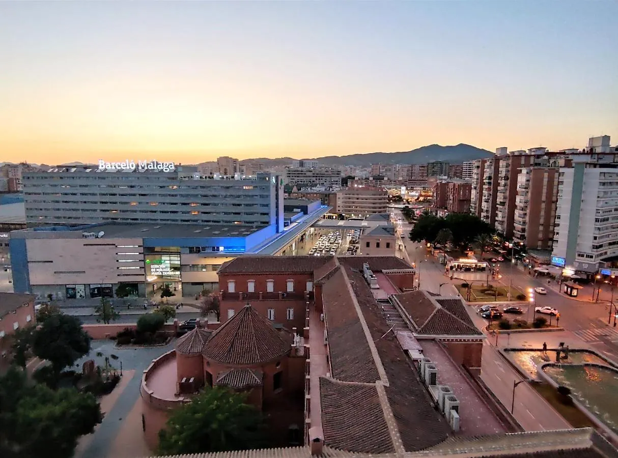 Atico En El Corazon De Malaga contacts